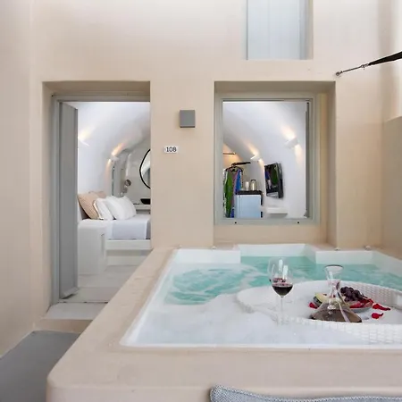 Blackrock Aparthotel 4*