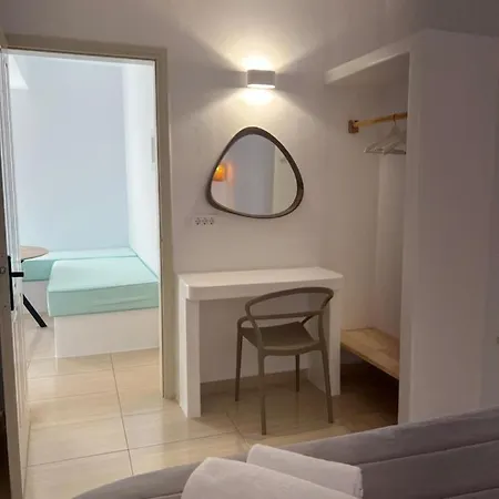 Blackrock Aparthotel *