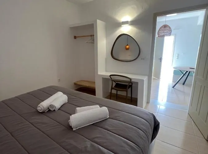 Blackrock Aparthotel