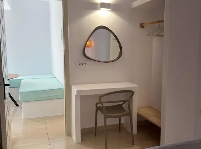 Blackrock Aparthotel 4*