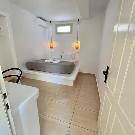 Blackrock Appart hôtel Karterados (Santorini)